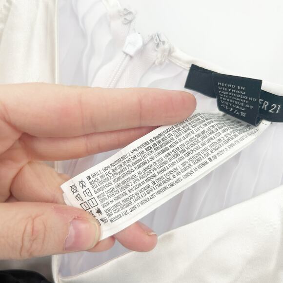 Forever 21 Women Y2K Coquette Whimsigoth Bow Flounce Satin Cami Top Size M White - Picture 6 of 9